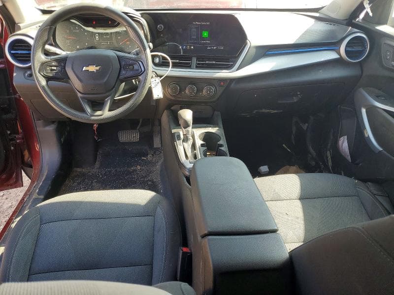 2025 CHEVROLET TRAX LS 8