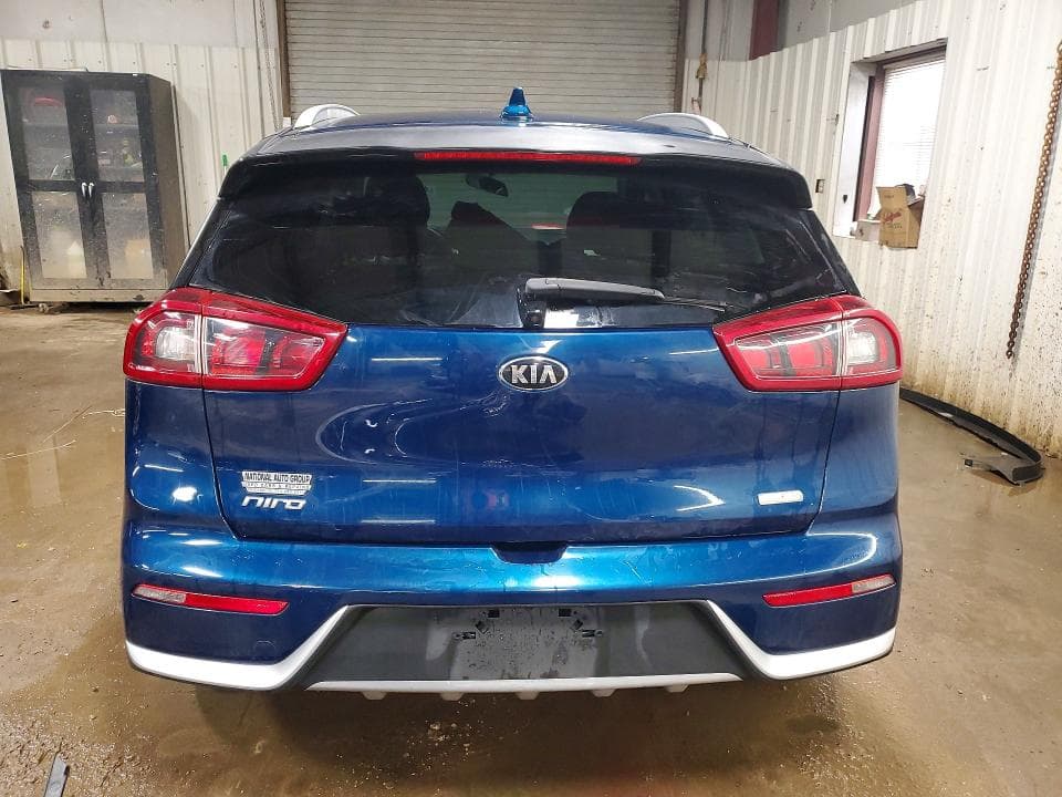 2018 KIA NIRO LX 6