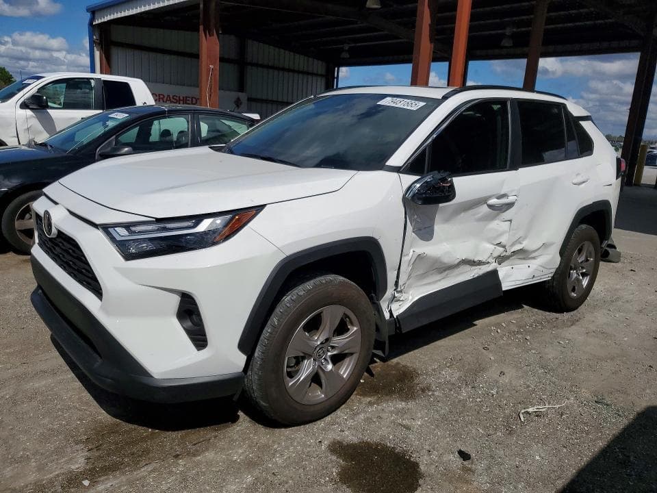 2024 TOYOTA RAV4 XLE - 1