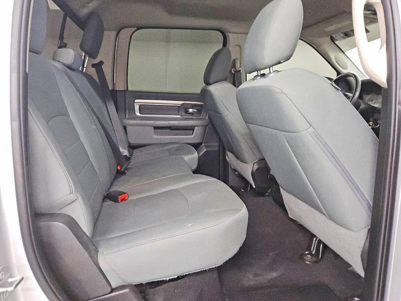 2019 RAM 1500 CLASSIC SLT 10