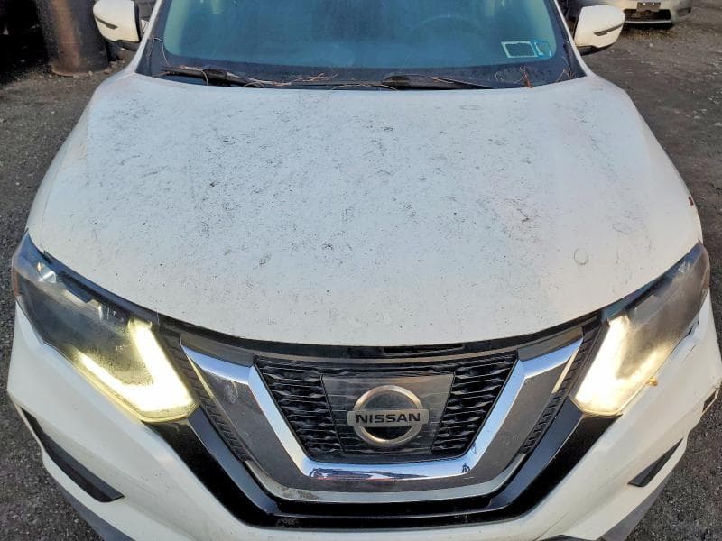2017 NISSAN ROGUE SV 12