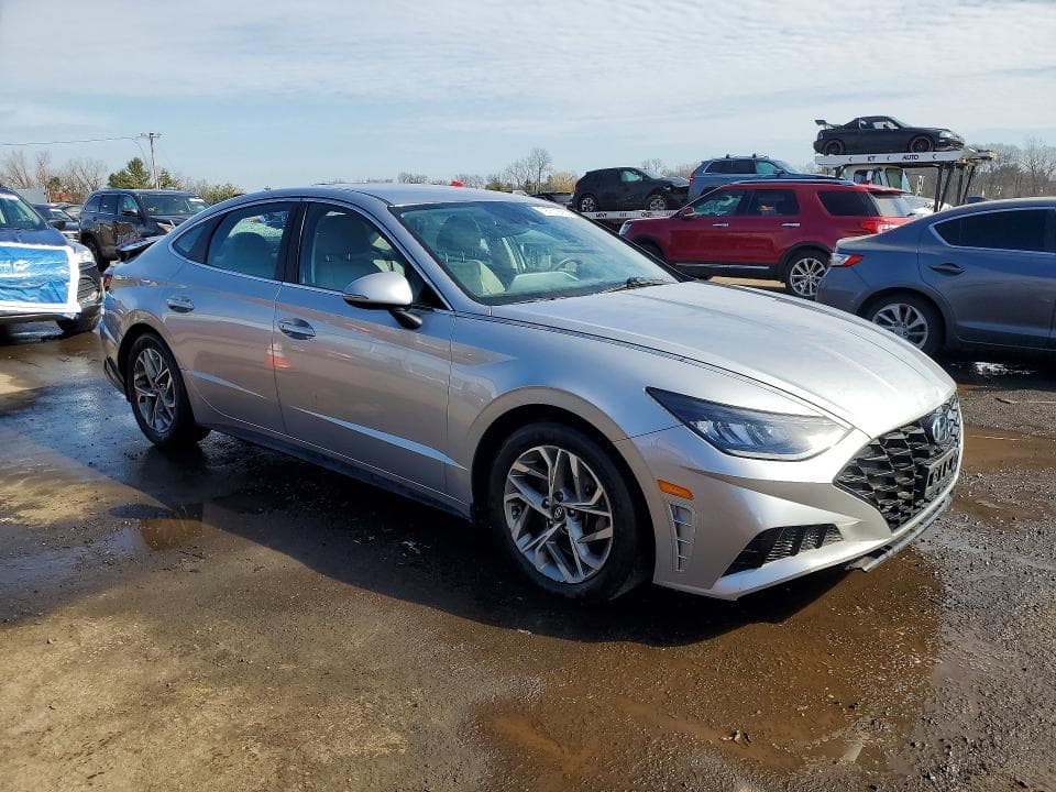 2021 HYUNDAI SONATA SEL 4