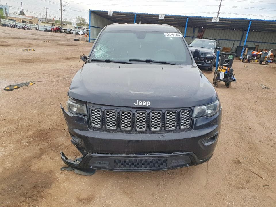 2017 JEEP GRAND CHEROKEE LAREDO 10