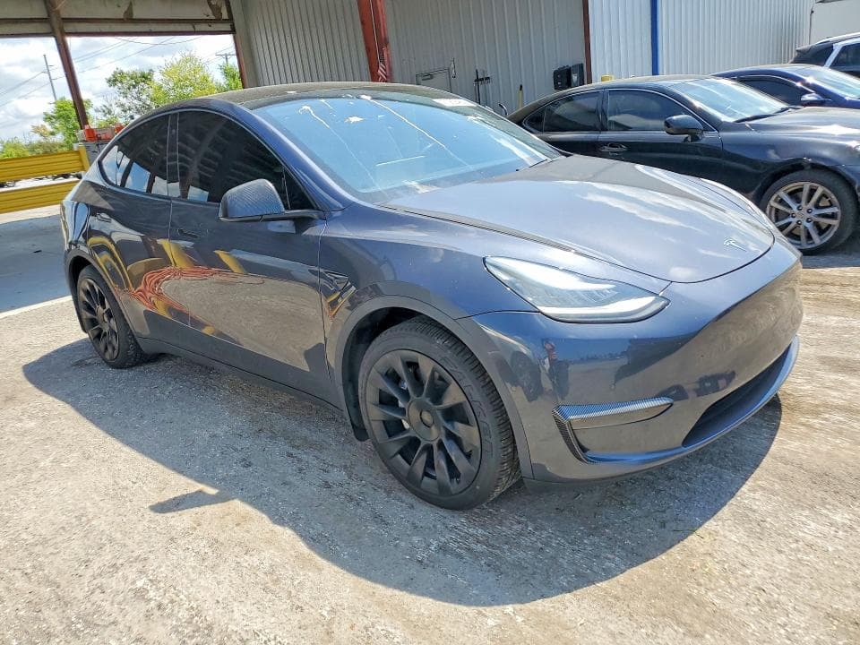 2020 TESLA MODEL Y 4