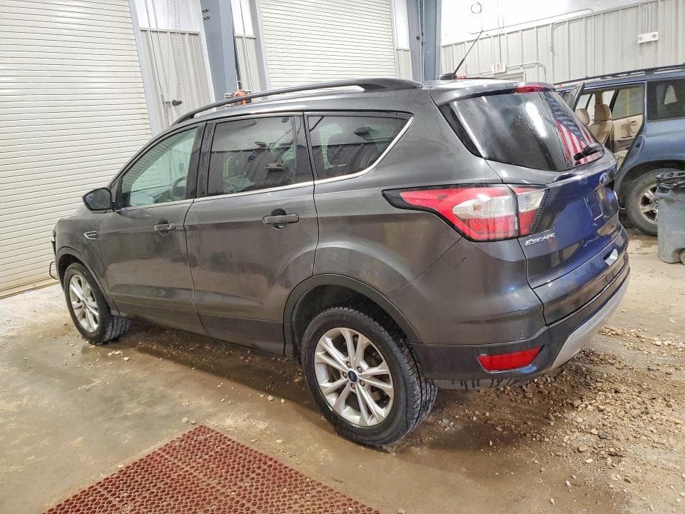 2018 FORD ESCAPE SE 2