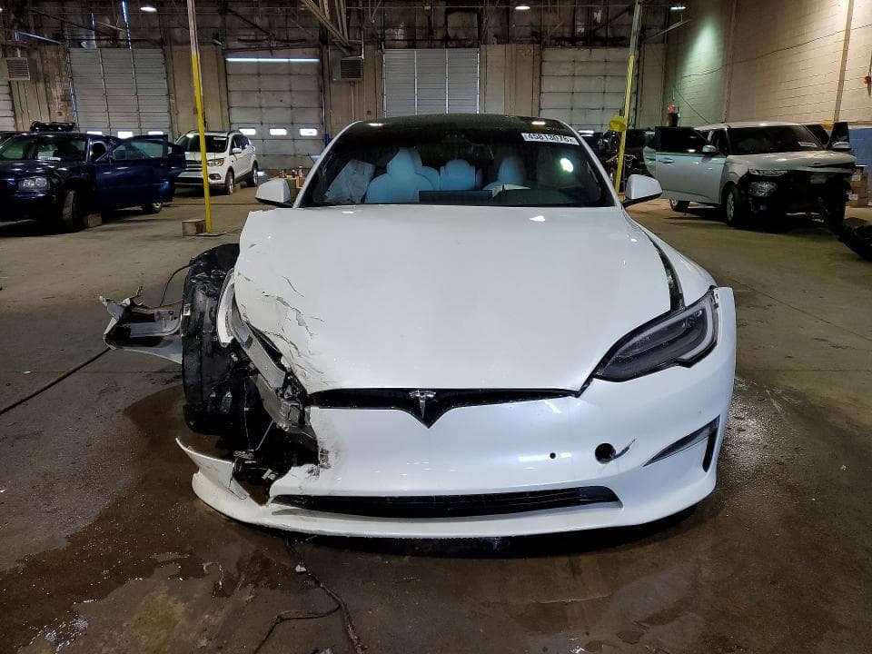 2022 TESLA MODEL S 9
