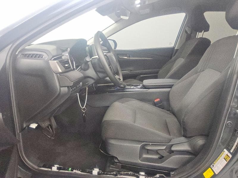 2025 TOYOTA CAMRY LE 7