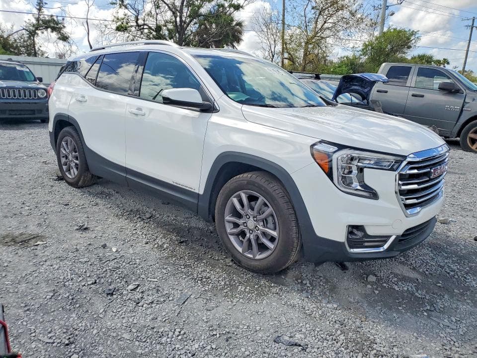 2024 GMC TERRAIN SLT 4