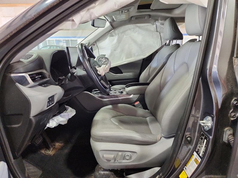 2020 TOYOTA HIGHLANDER LIMITED 7