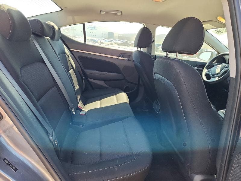 2018 HYUNDAI ELANTRA SEL 10