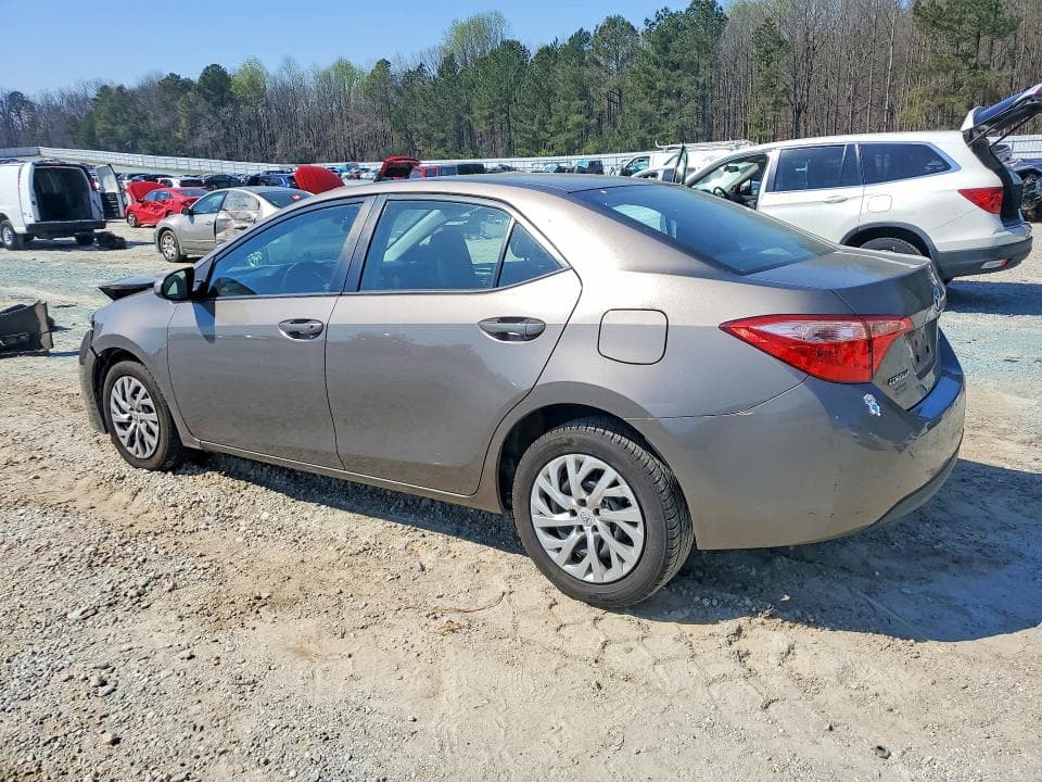 2017 TOYOTA COROLLA LE 2