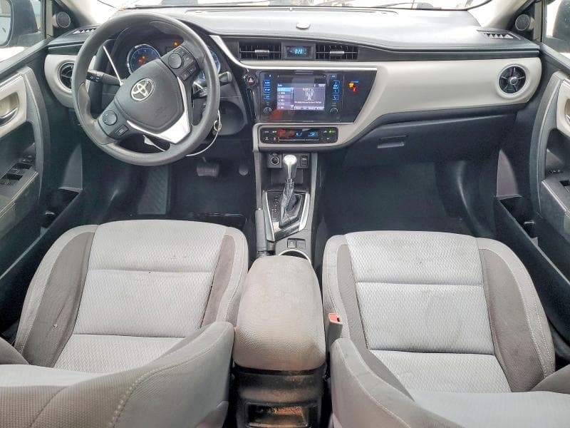 2018 TOYOTA COROLLA LE 8