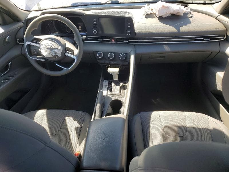 2021 HYUNDAI ELANTRA SE 8