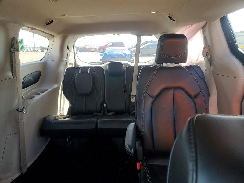 2023 CHRYSLER PACIFICA TOURING L 10
