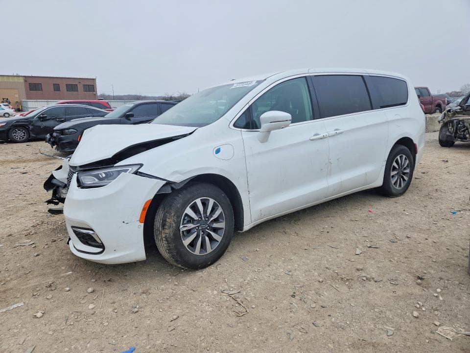 2022 CHRYSLER PACIFICA