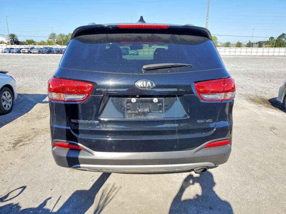 2018 KIA SORENTO EX V6 6