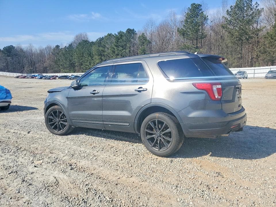 2018 FORD EXPLORER XLT 2