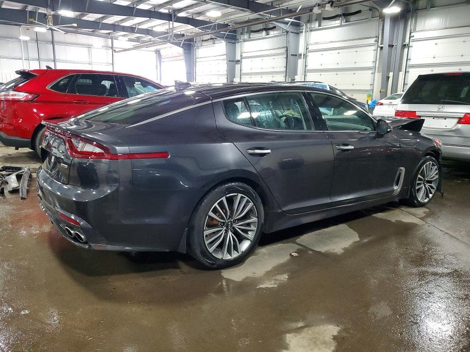 2019 KIA STINGER BASE 3