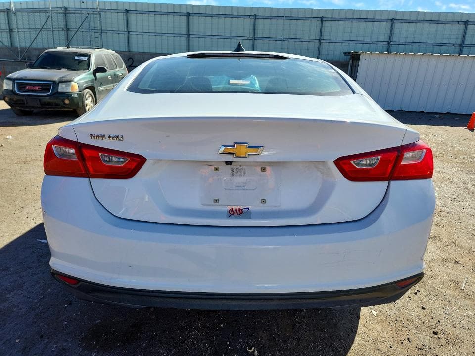 2018 CHEVROLET MALIBU LS 6