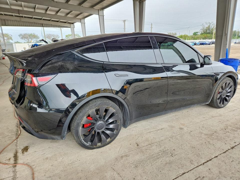 2022 TESLA MODEL Y 3