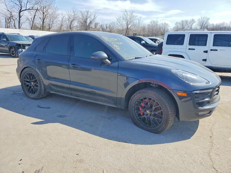 2018 PORSCHE MACAN GTS 4