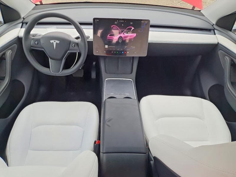 2023 TESLA MODEL Y 8