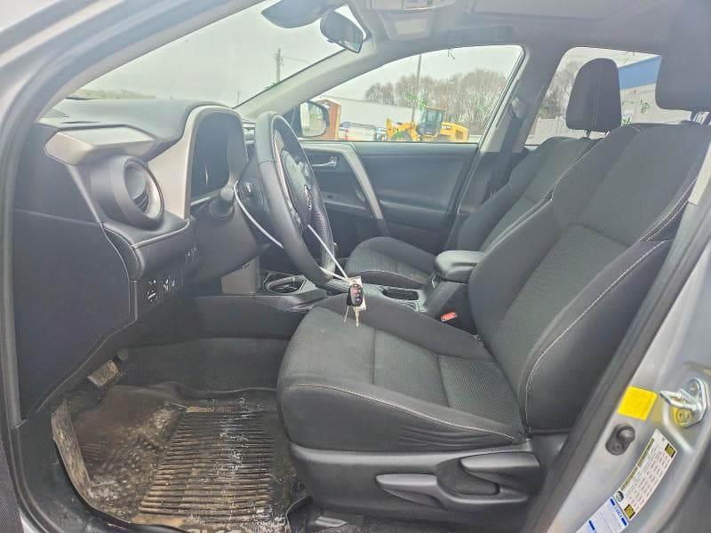 2017 TOYOTA RAV4 XLE 7
