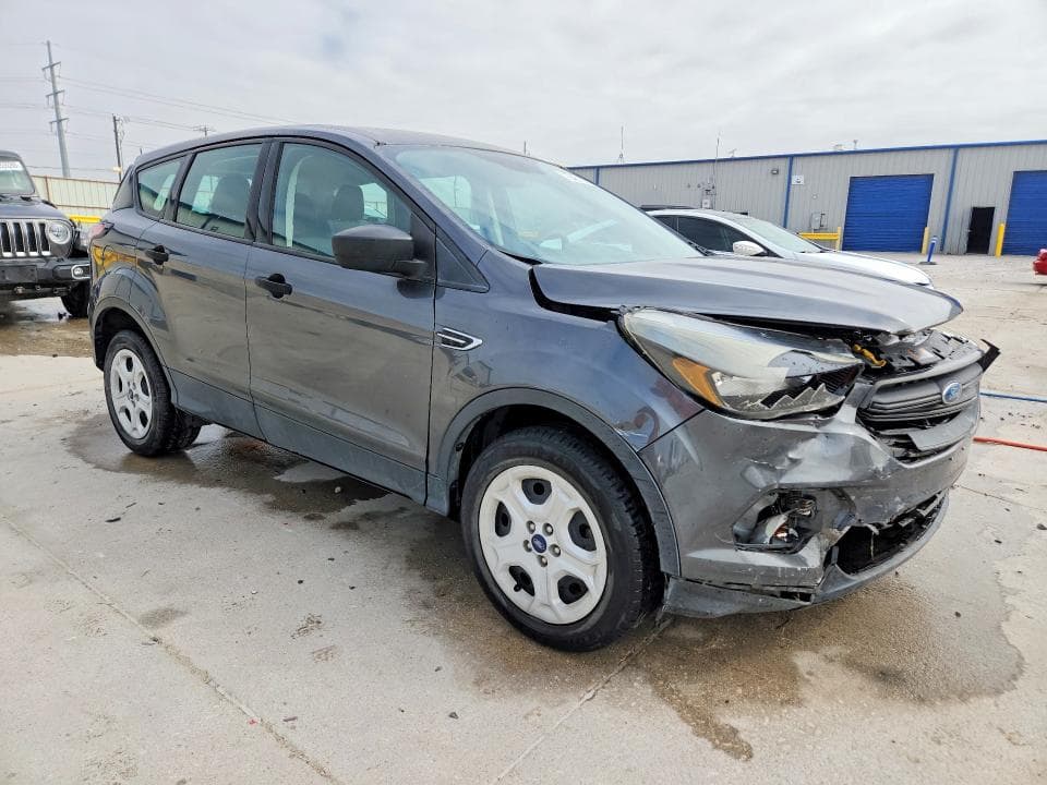 2018 FORD ESCAPE S 4