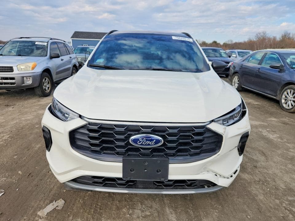 2023 FORD ESCAPE ST LINE 5