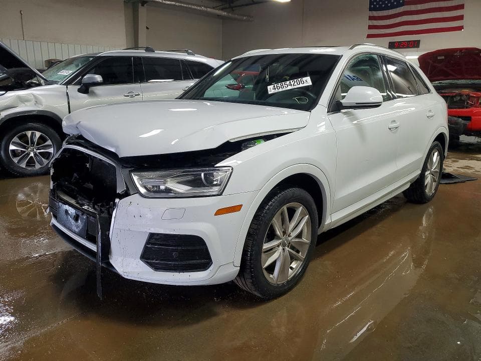 2016 AUDI Q3 - 1