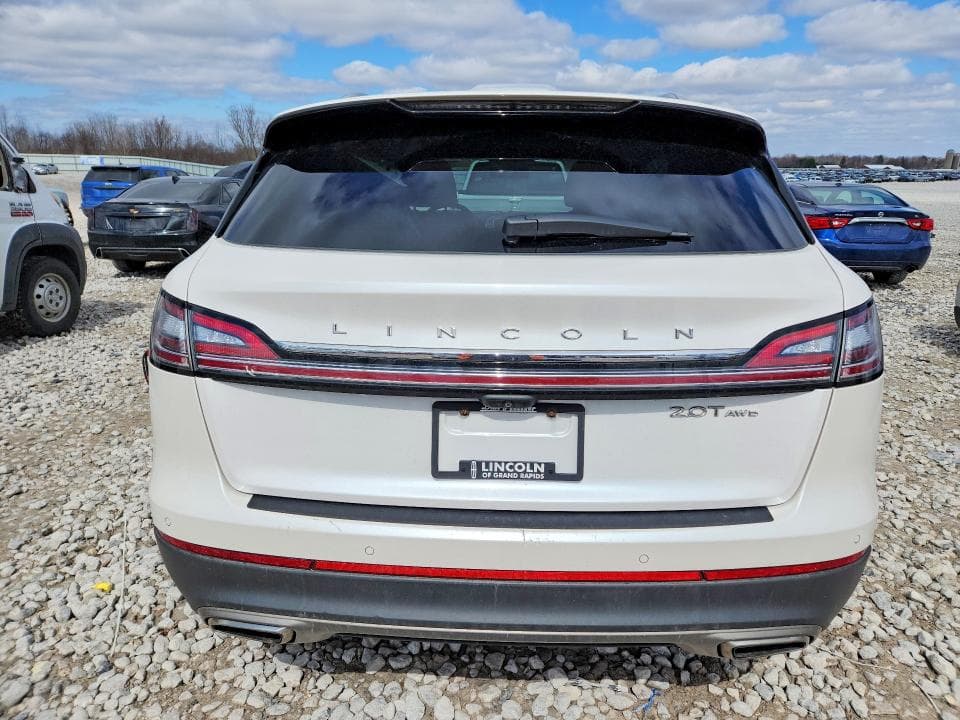 2019 LINCOLN NAUTILUS RESERVE 6