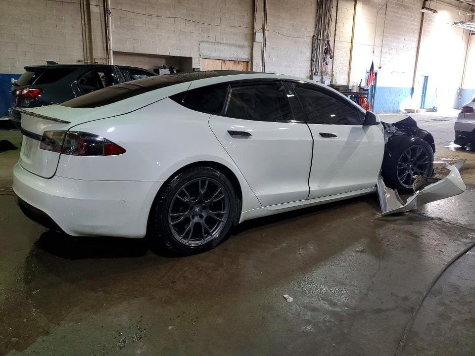 2022 TESLA MODEL S 6