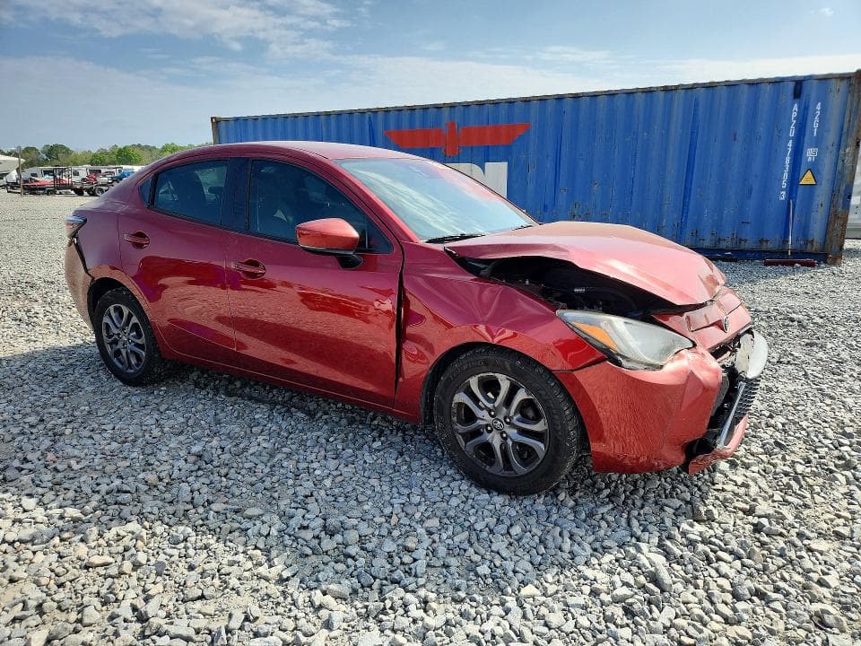 2020 TOYOTA YARIS LE 7