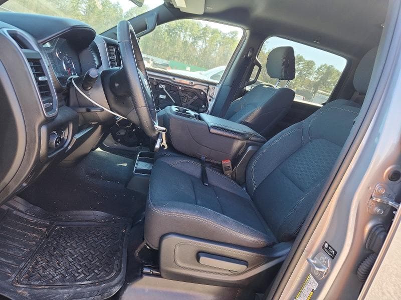 2025 RAM 1500 TRADESMAN 7