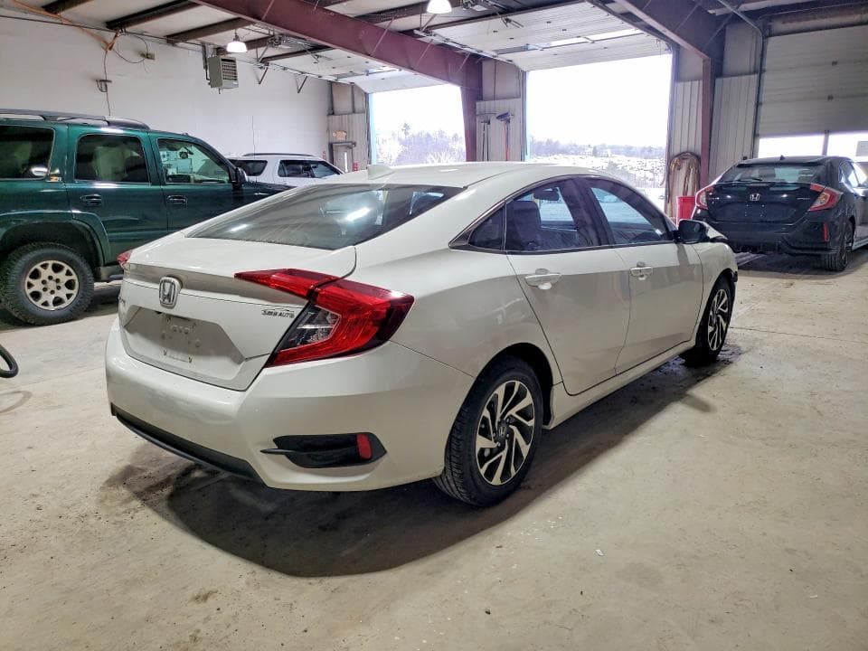 2017 HONDA CIVIC EX 3