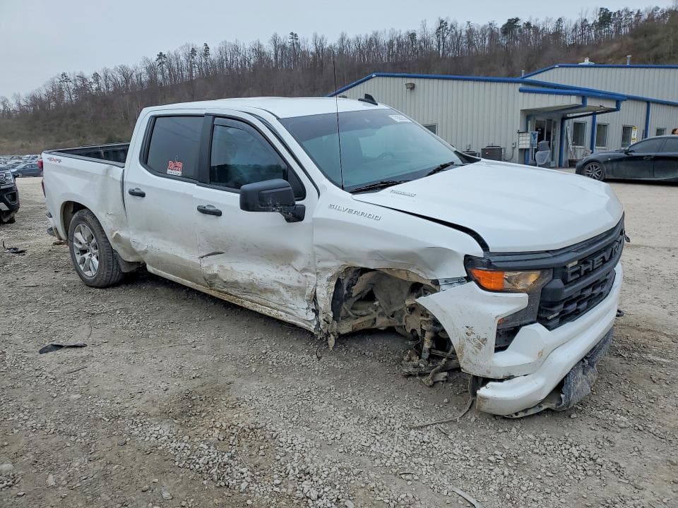 2025 CHEVROLET SILVERADO K1500 CUSTOM 4