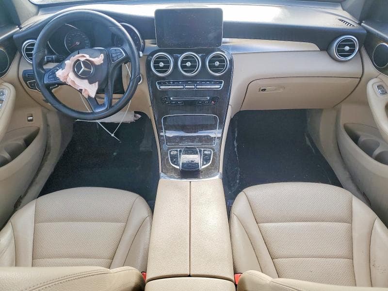 2018 MERCEDES BENZ GLC 300 4MATIC 8