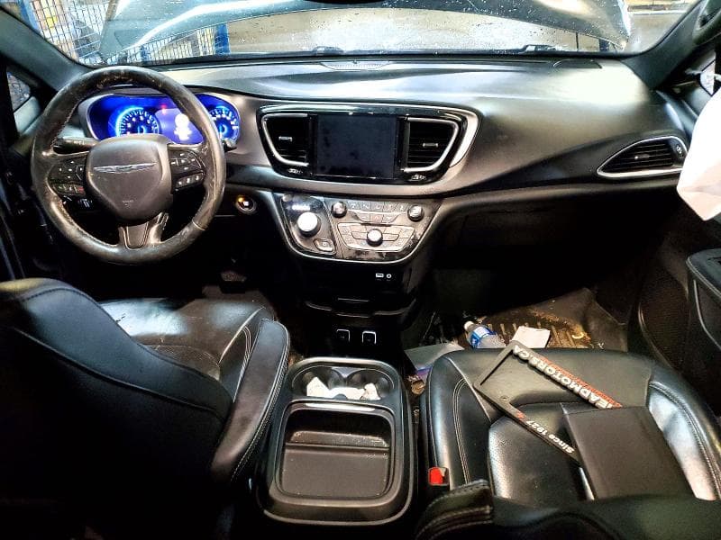 2019 CHRYSLER PACIFICA TOURING L PLUS 8