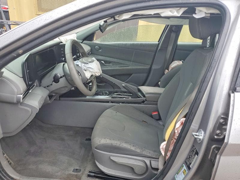 2025 HYUNDAI ELANTRA SEL SPORT 7