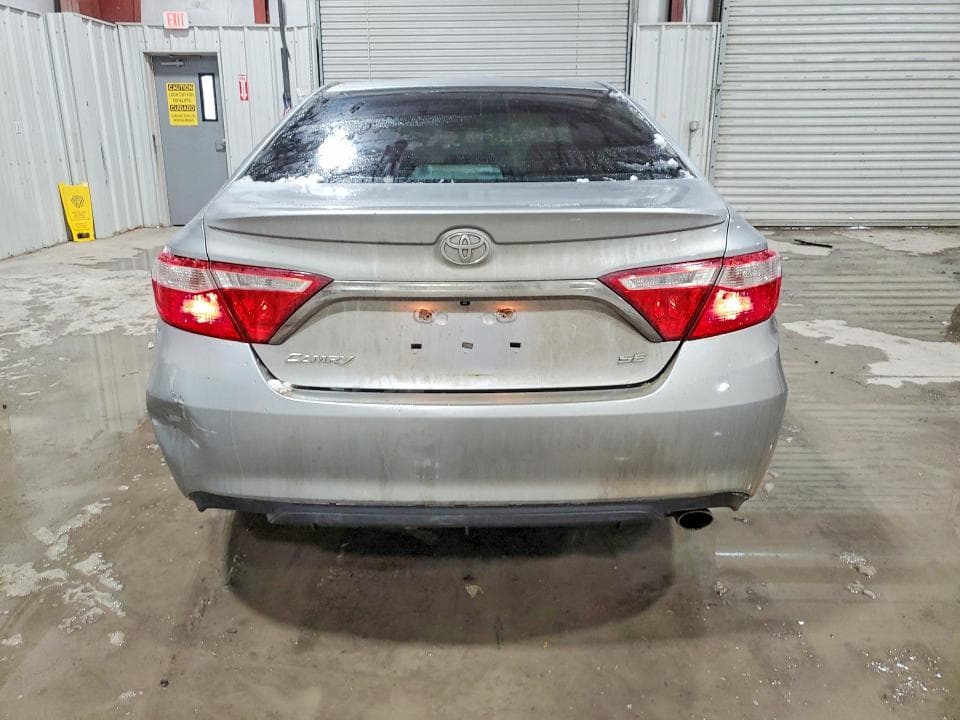 2017 TOYOTA CAMRY LE 6