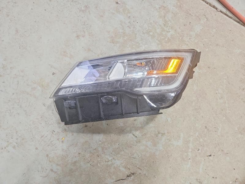 2018 FORD EXPLORER XLT 13