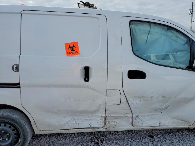 2020 NISSAN NV2000 11