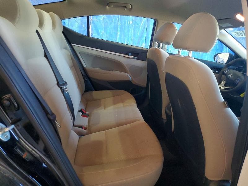 2020 HYUNDAI ELANTRA SEL 10