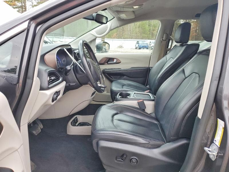 2019 CHRYSLER PACIFICA 7