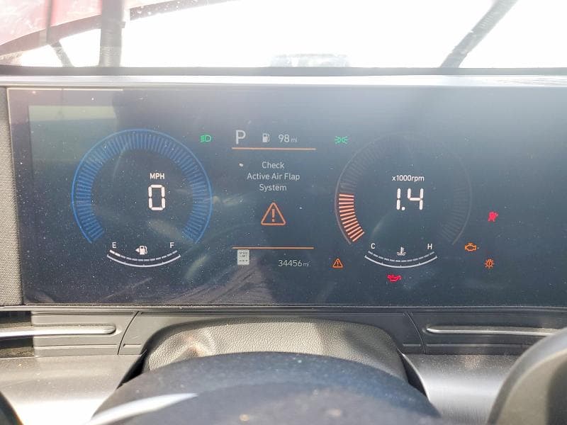 2024 HYUNDAI KONA SEL 9