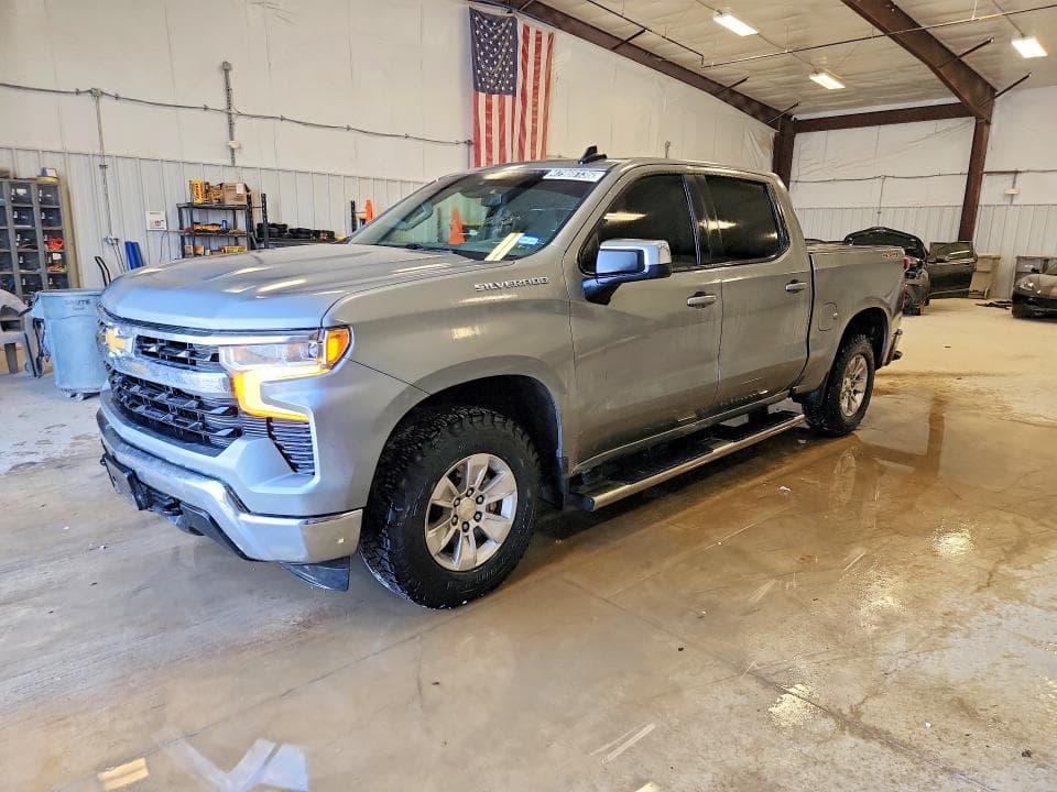 2023 CHEVROLET SILVERADO - 1