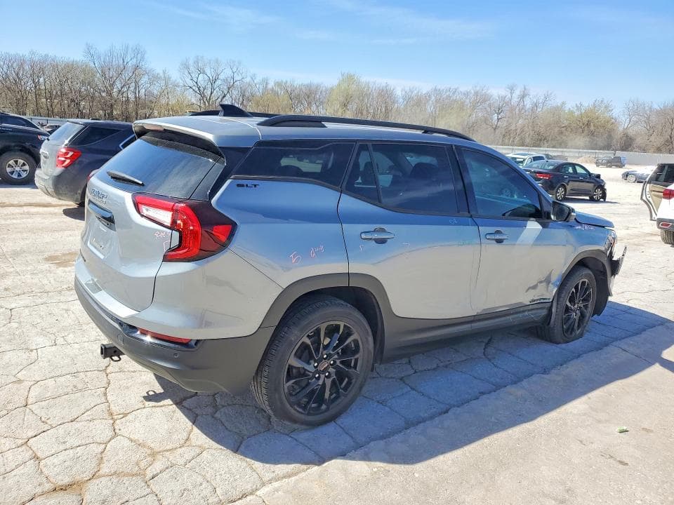 2023 GMC TERRAIN SLT 3
