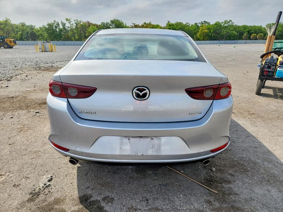 2021 MAZDA 3 6