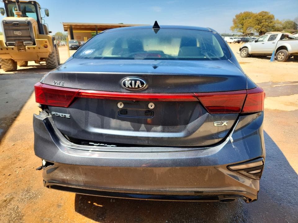 2019 KIA FORTE EX 6