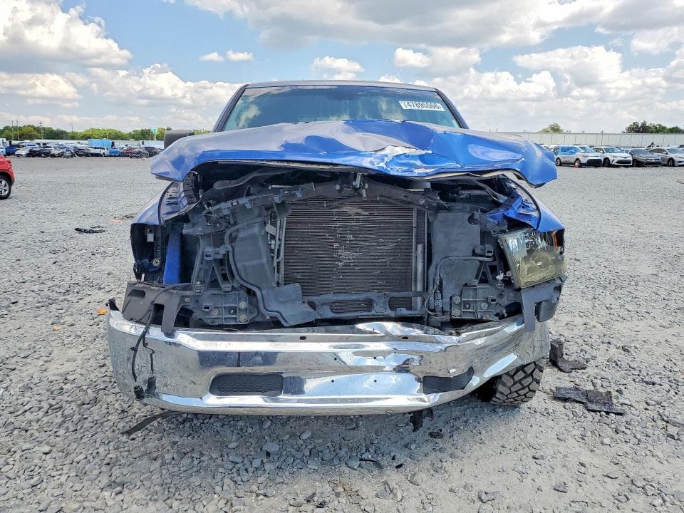 2019 RAM 1500 CLASSIC SLT 5